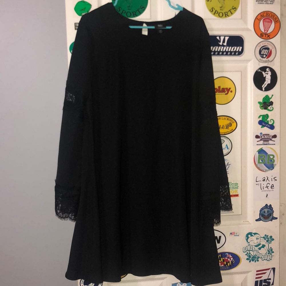 Black Shift Dress with Lace Detail Sleeves